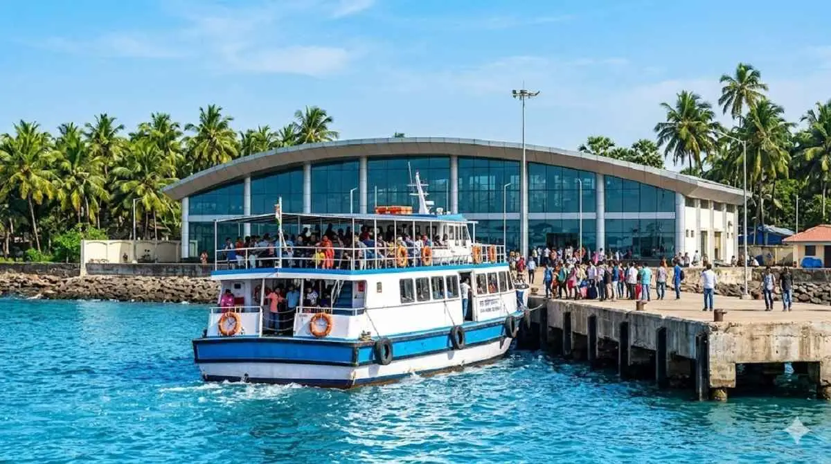 Ferry traveling from Mumbai toward Mandwa Jetty